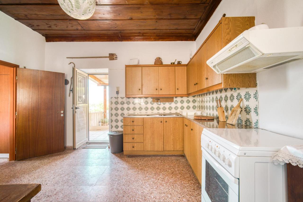 Serenity View - Traditional Village Apartment Kouses Bagian luar foto
