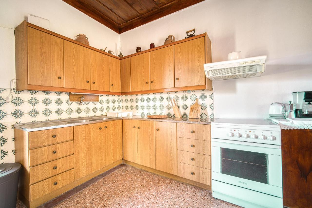 Serenity View - Traditional Village Apartment Kouses Bagian luar foto