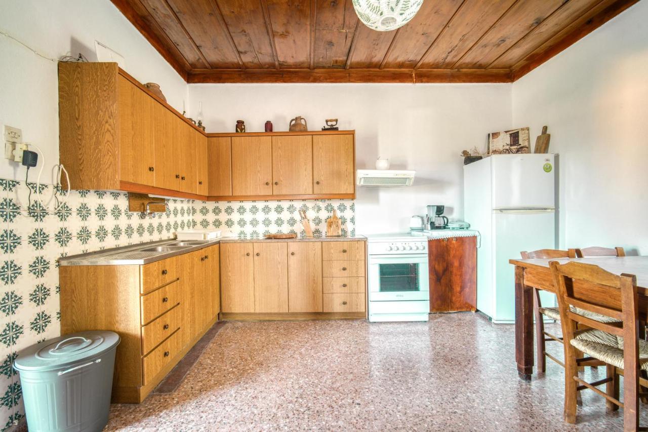 Serenity View - Traditional Village Apartment Kouses Bagian luar foto