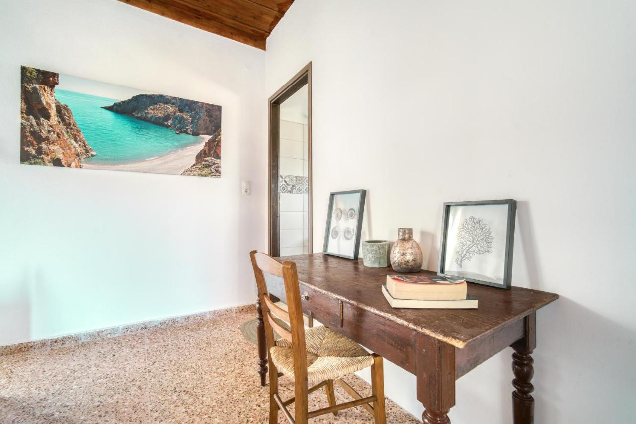 Serenity View - Traditional Village Apartment Kouses Bagian luar foto