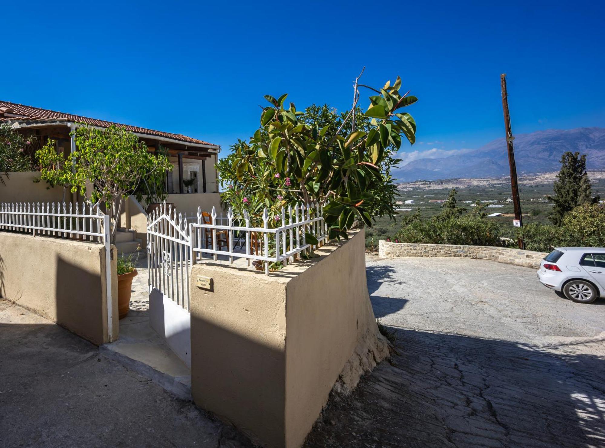 Serenity View - Traditional Village Apartment Kouses Bagian luar foto